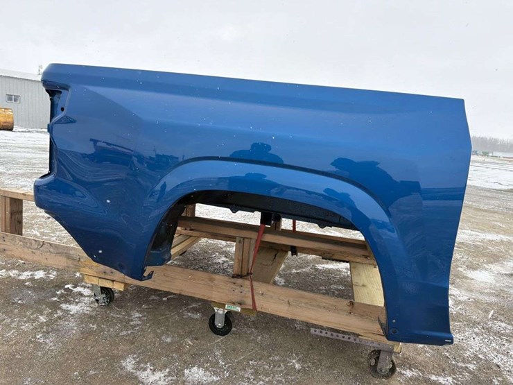 2023-chevrolet-colorado-image-4