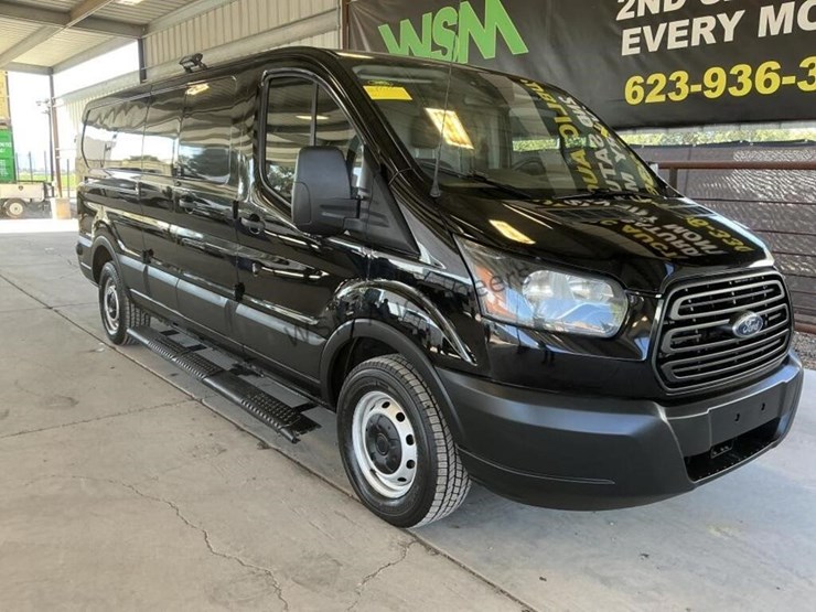 2019-ford-transit-image-2