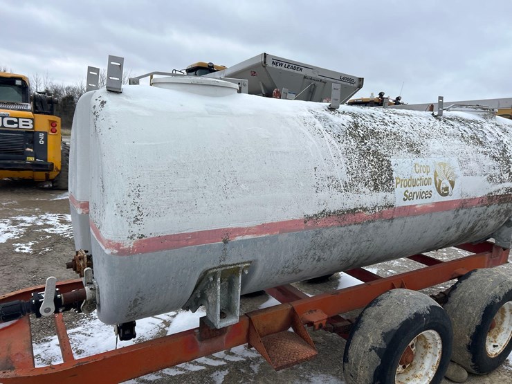 clark-1,000-gallon-nurse-trailer-image-13