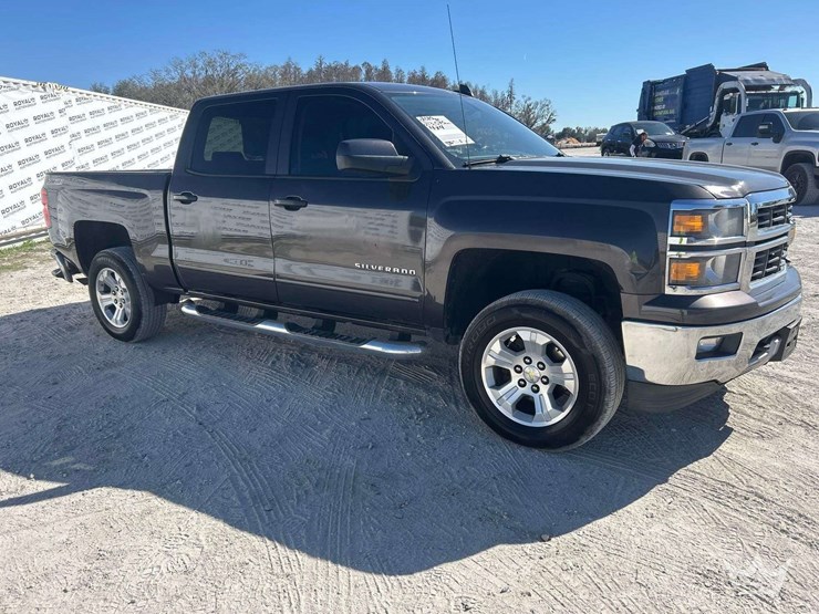 2015-chevrolet-silverado-1500-image-2
