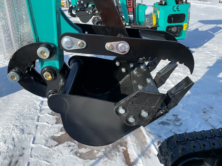 #5369-•-qh12r-mini-excavator-image-15