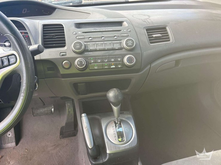 2011-honda-civic-coupe-image-19