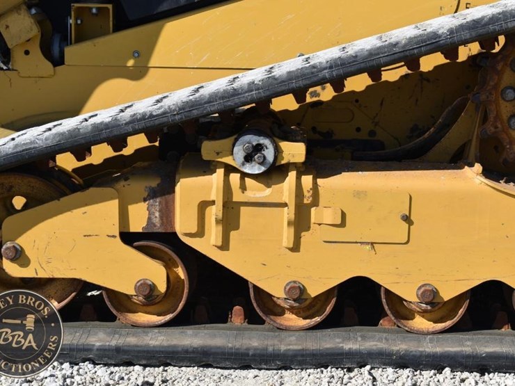 2022-caterpillar-259d3-image-32