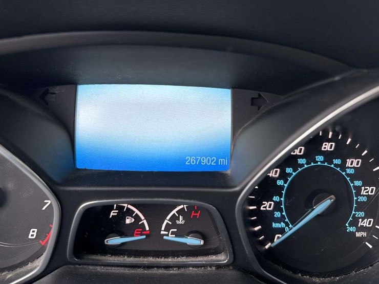 2014-ford-escape-se-image-23