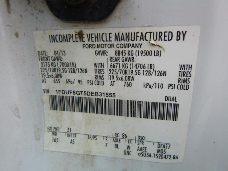 2013-ford-f550-image-28