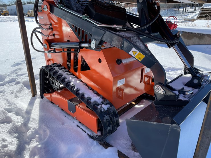 #5414-•-2025-ats-mini-skid-steer-loader-t460-image-3