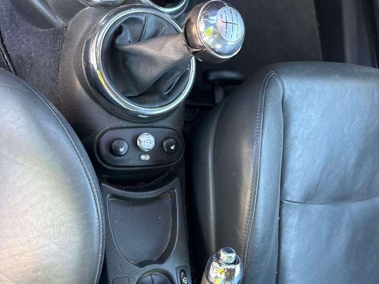 2006-mini-cooper-convertible-coupe-image-18