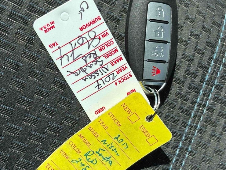 2017-nissan-sentra-sr-sedan-image-33