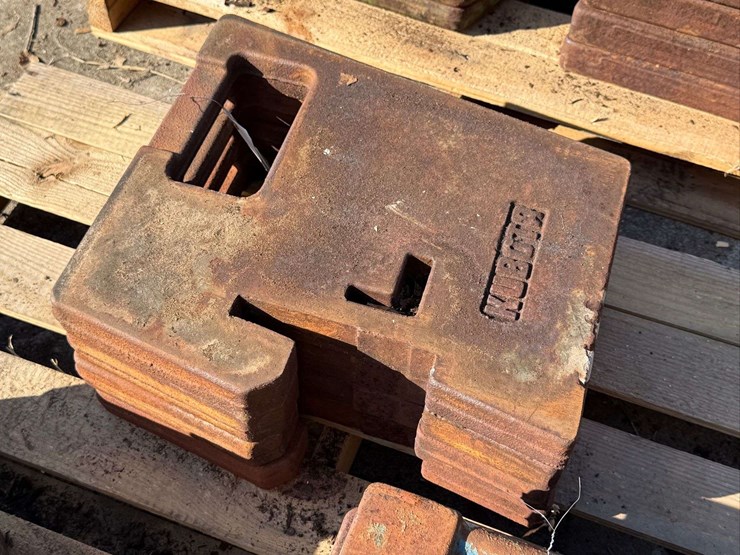 (4)-kubota-suitcase-weights-image-2