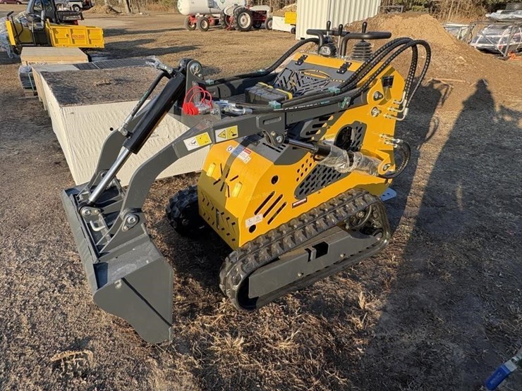 new-2025-sdll60-mini-skidsteer-image-1