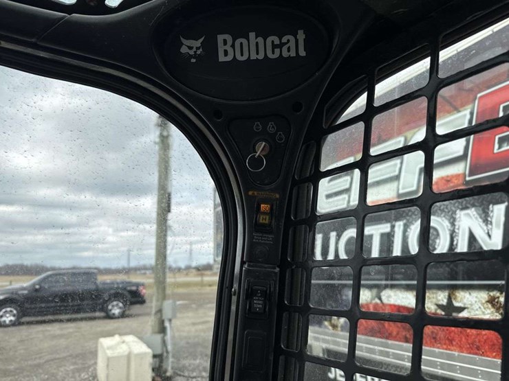 2019-bobcat-s550-image-15