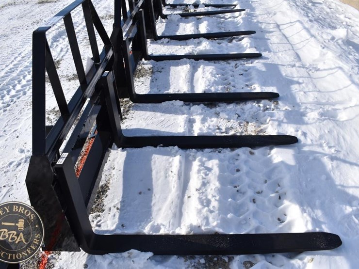 agt-industrial-pallet-fork-attachment-41846-image-4