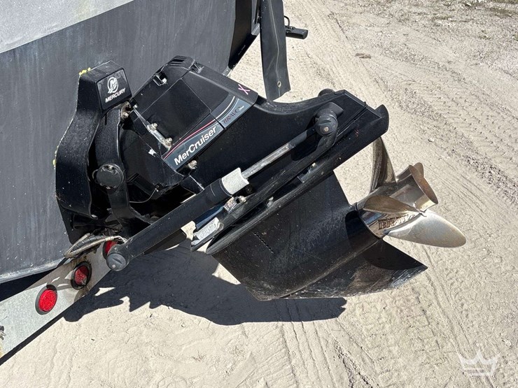 23ft.-zodiac-hurricane-inflatable-rib-with-2007-25ft-myco-t/a-aluminum-boat-trailer-image-6