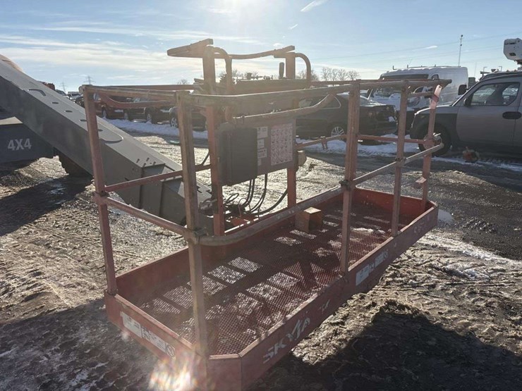 2017-skyjack-sj61t-image-12