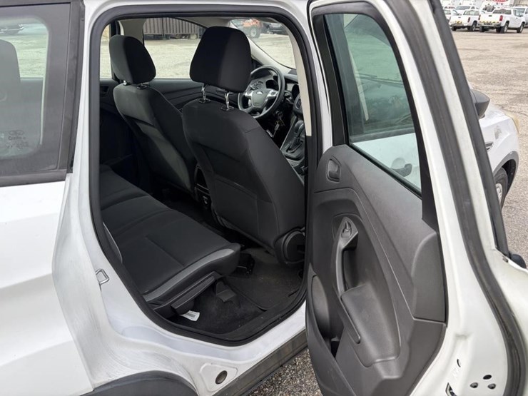 2015-ford-escape-image-10