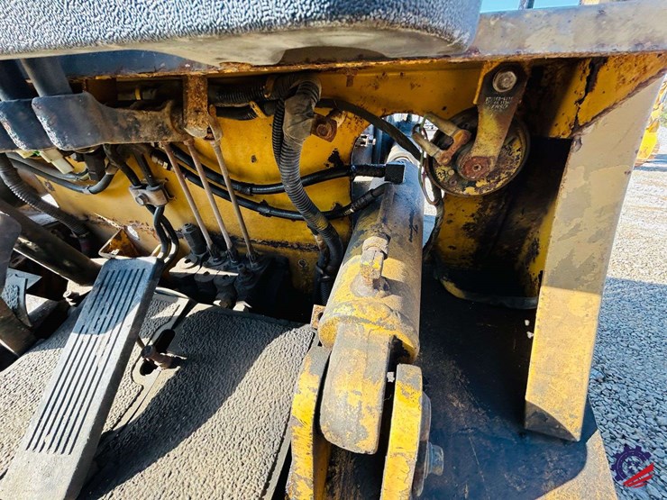 caterpillar-gp25-image-38