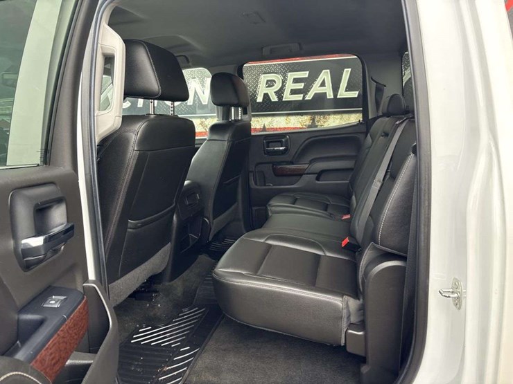 2018-gmc-1500-image-15