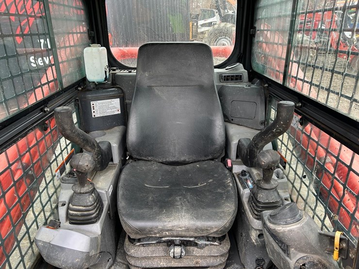 2021-kubota-svl75-2-image-19