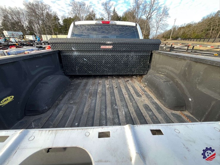 2020-ford-f150-xl-image-29