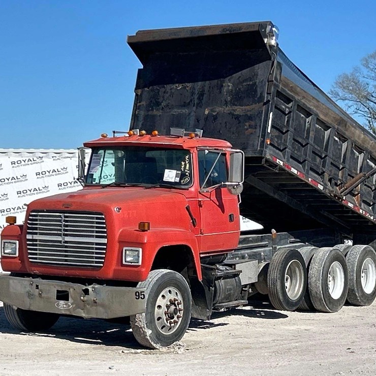 1995 FORD LT9000