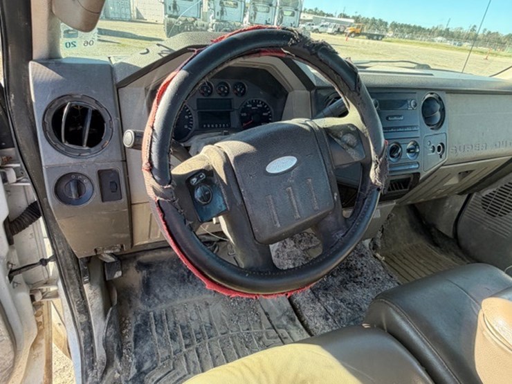 2008-ford-f250-image-34