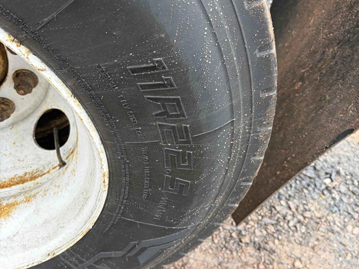 2007-international-8600-image-10