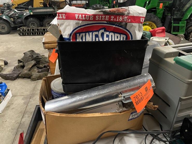 #7613-•-box-of-miscellaneous-image-2