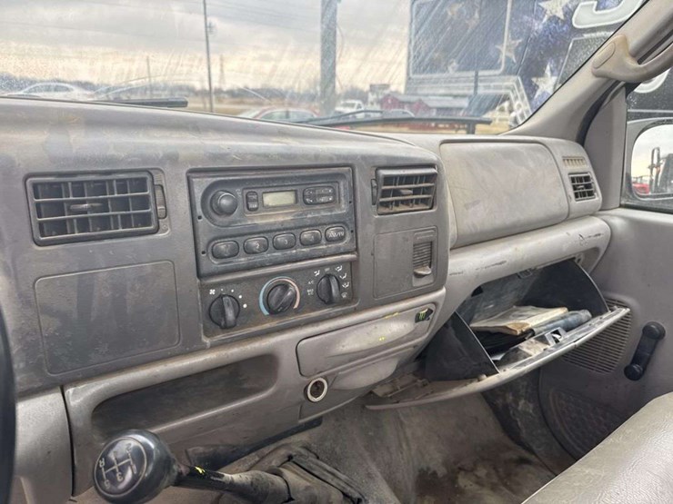 1999-ford-f250-image-18