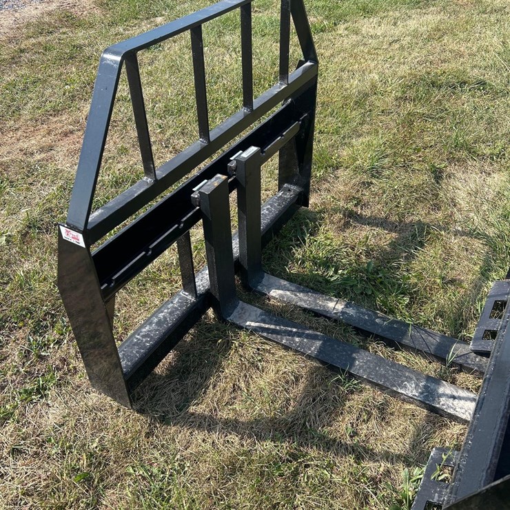 UNUSED 48" Kivel 3,500lb Quick Attach Pallet Forks