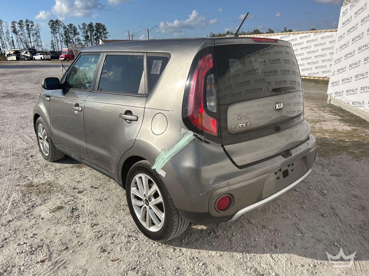 2018-kia-soul-suv-image-4