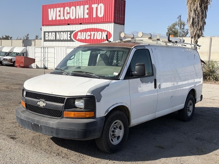 2007-utility-van-image-1