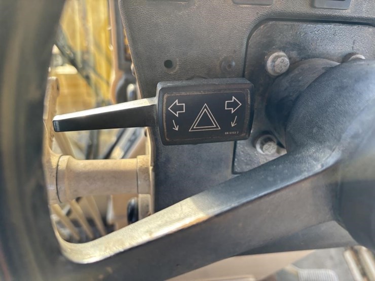 caterpillar-143h-image-38