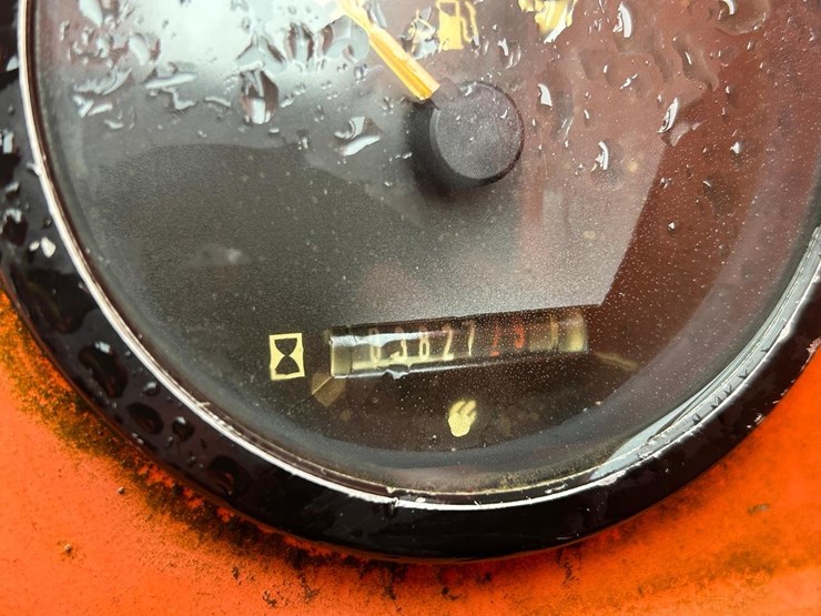 sky-trak-6042-image-19