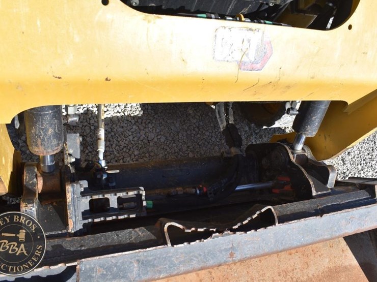 2022-caterpillar-259d3-image-25