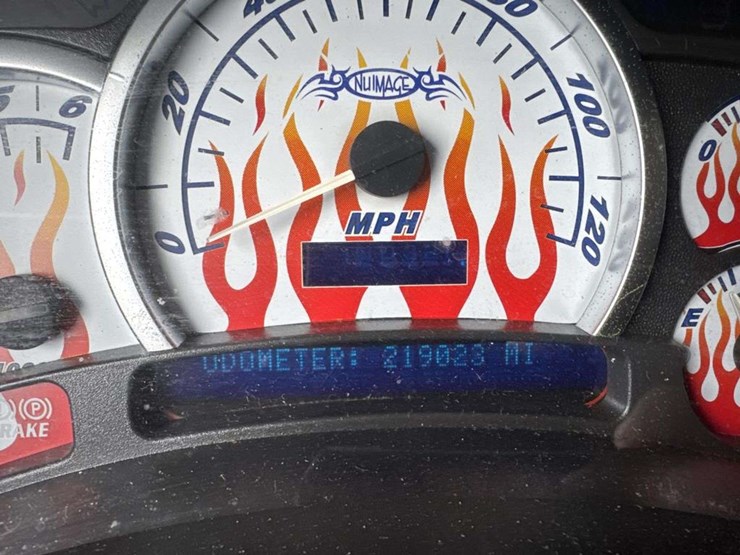 2005-hummer-h2-image-21