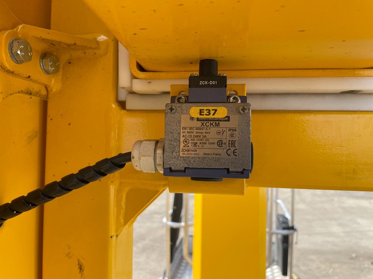 #8550-•-2023-omme-2750-rxbdj-hybrid-tracked-aerial-lift-image-95