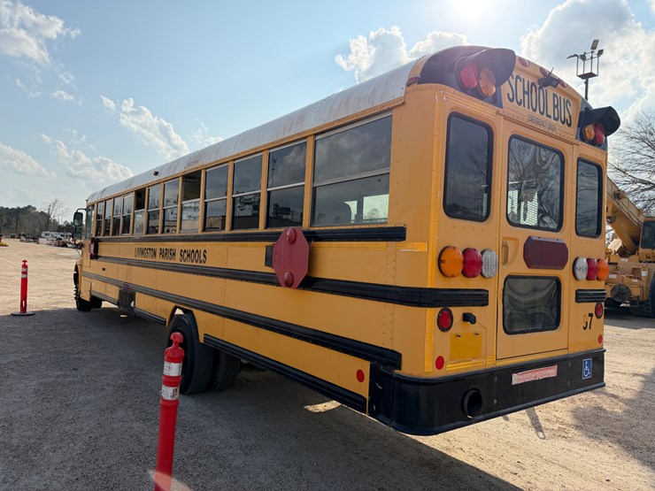 #294-•-2014-ic-corporation-bus-image-3