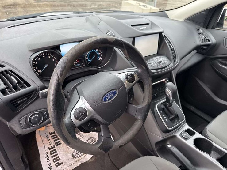 2014-ford-escape-se-image-21