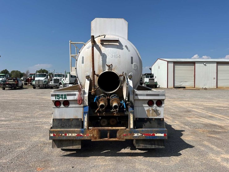 2004-dragon-150-bbl-aluminum-vacuum-trailer-image-6