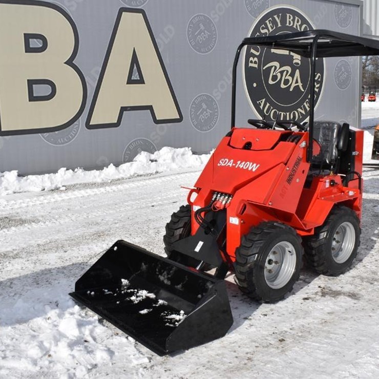 AGT INDUSTRIAL MINI SKID STEER 41822