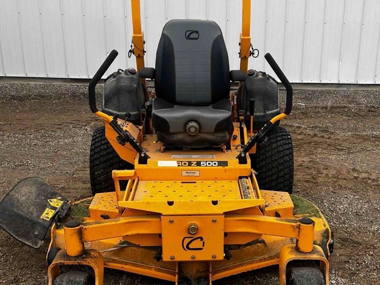 cub-cadet-pro-z-500-mower-image-1