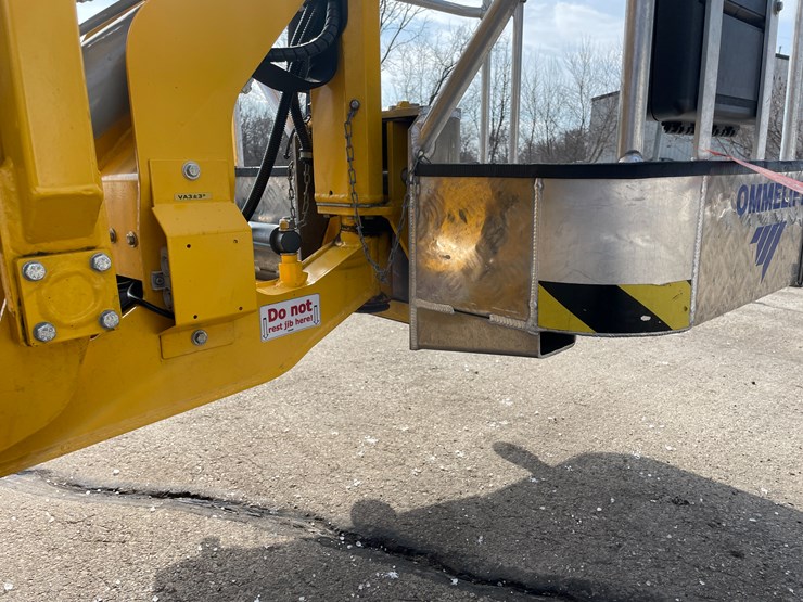 #8550-•-2023-omme-2750-rxbdj-hybrid-tracked-aerial-lift-image-22