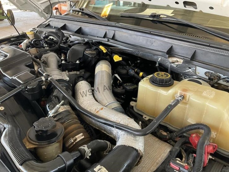 2016-ford-f550-image-13