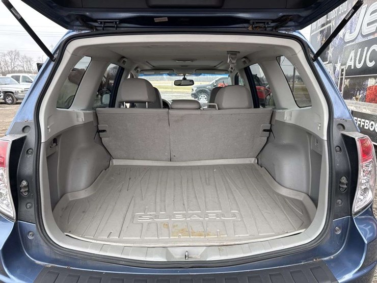 2010-subaru-forester-image-14