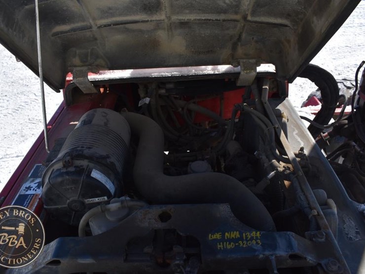 2015-moffett-m50-image-22