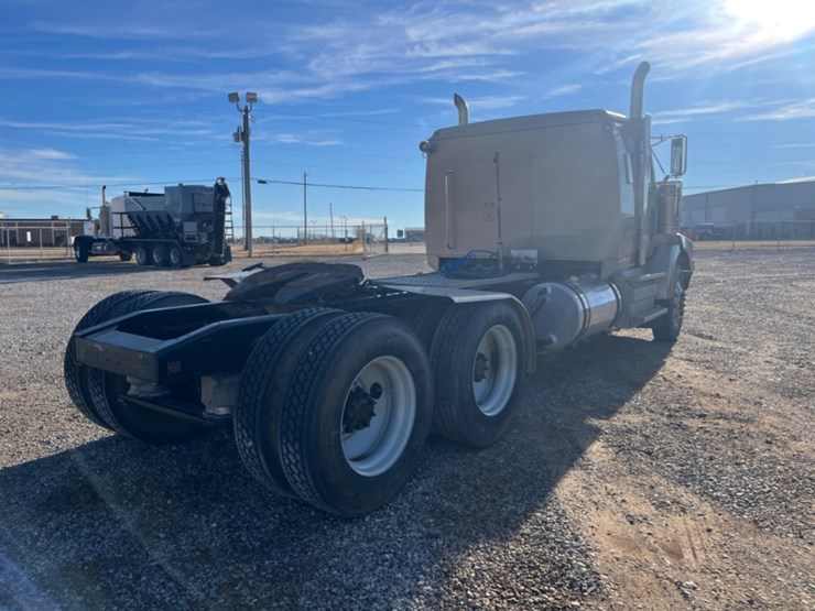 2011-western-star-4900-image-5