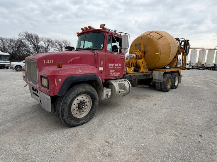 1997-mack-mixer-image-7