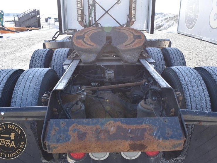 2012-kenworth-t660-image-25