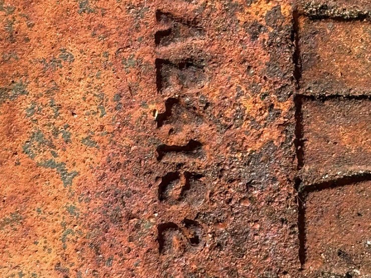 (4)-minneapolis-moline-suitcase-weights-image-2