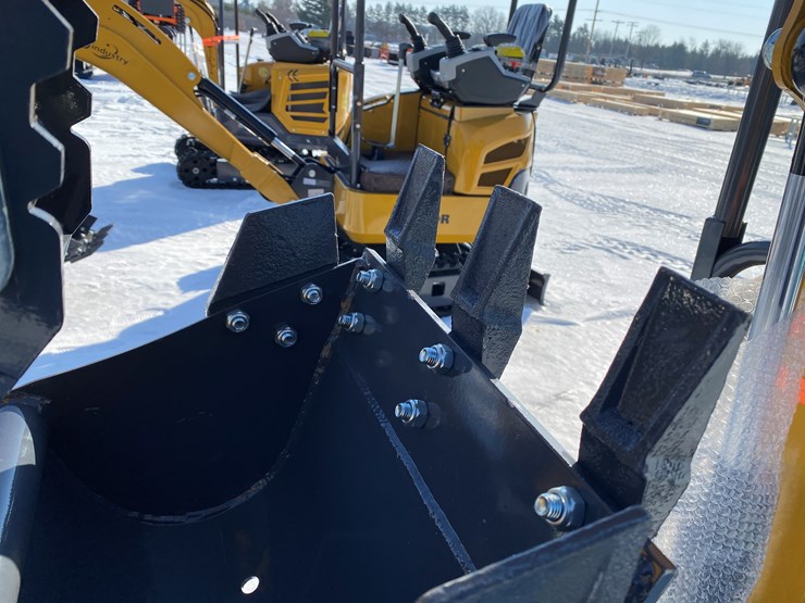 #5359-•-2026-unused-cfg-mini-excavator-image-10